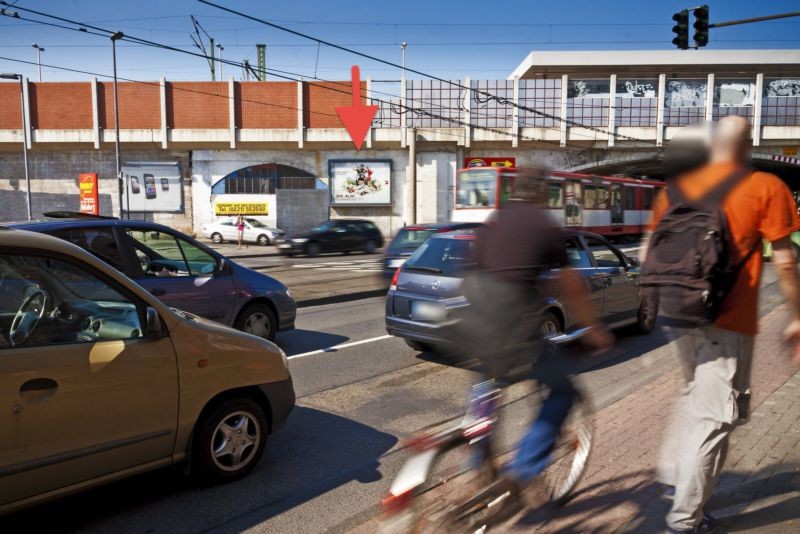 Ehrenfeldgürtel geg. Stammstr. quer(SY27) re.