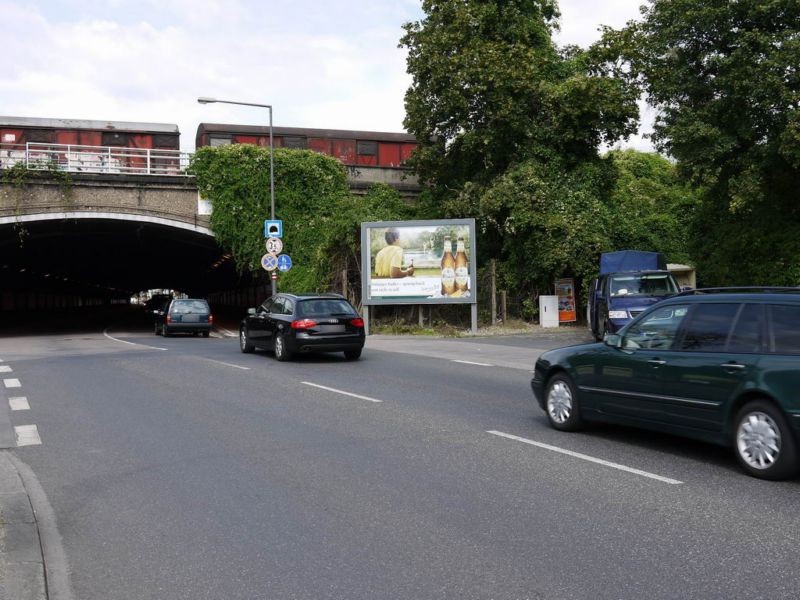Klettenberggürtel/Neuer Weyerstraßerweg quer