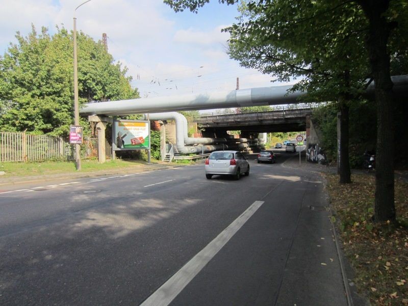 Permoserstr. Nh. Ostheimstr./saw vor Ufg. re.