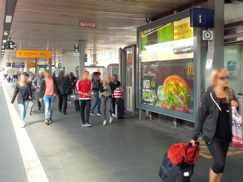 Hbf, Bstg., Gl.(SY11)  9, Aufsichtsgebäude