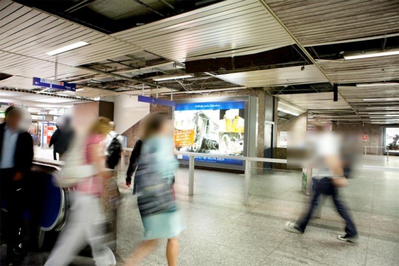 S-Bf Karlsplatz, Zugang S-Bahn, li. (SY28)