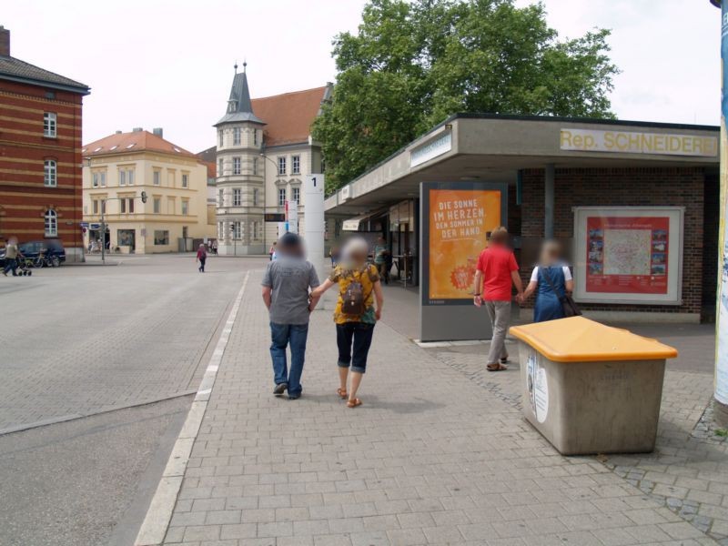 Esplanade geg. 40/Omnibusbf. vor Kiosk/We.re.