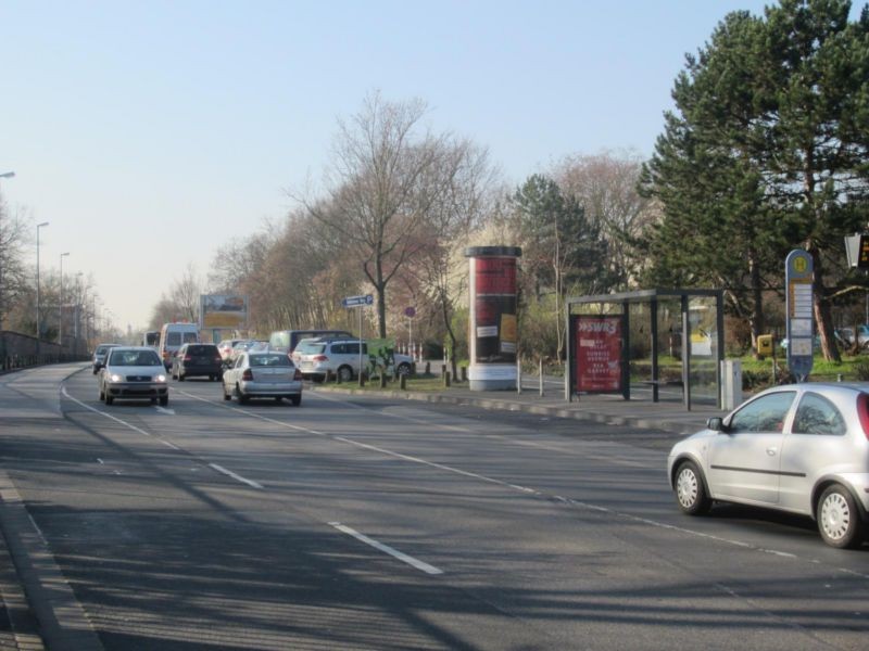 Albert-Schweitzer-Str./Saarstr./Universität/innen