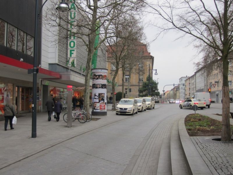 Jägerbrunnen vor Kaufhof