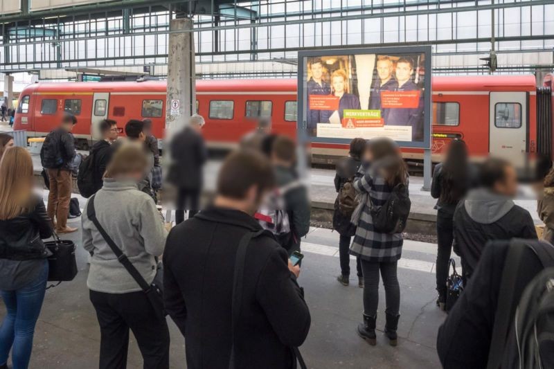 Hbf, Zw.-Bstg.(SY08)Gl. 12/13, 2. Sto. Si. Gl. 13