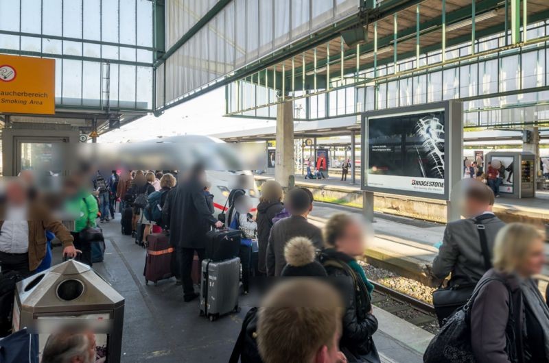 Hbf, Zw.-Bstg.(SY05)Gl. 10/11, 3. Sto. Si. Gl. 10