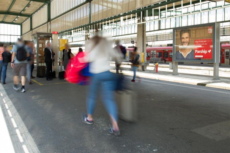 Hbf, Zw.-Bstg.(SY11)Gl.  6/7, 2. Sto., Si. Gl. 6