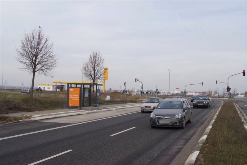 Ludwig-Erhard-Str./Barcelona-Allee saw./außen
