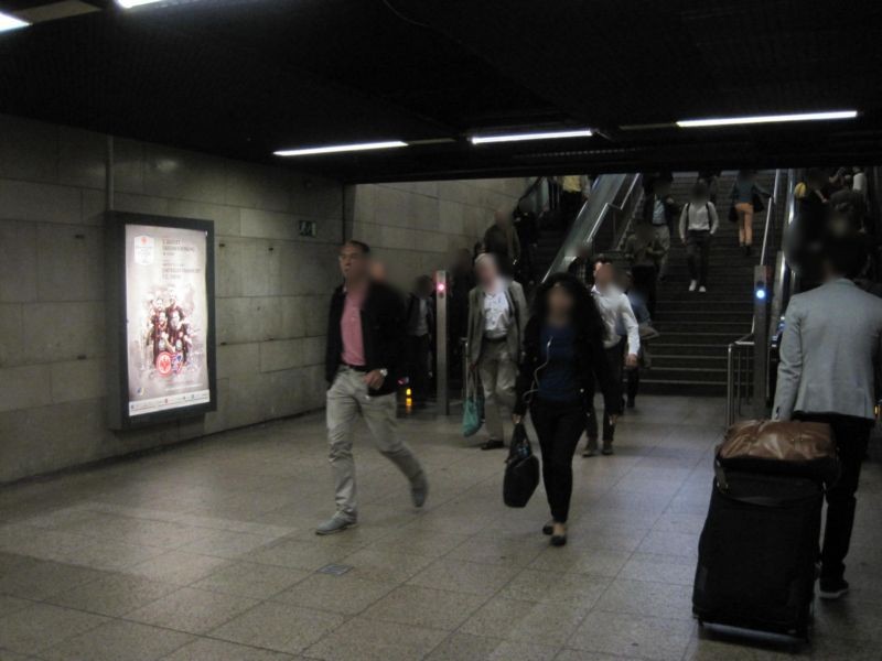 Hbf, B-Ebene, Zugang li. z.EH  re.