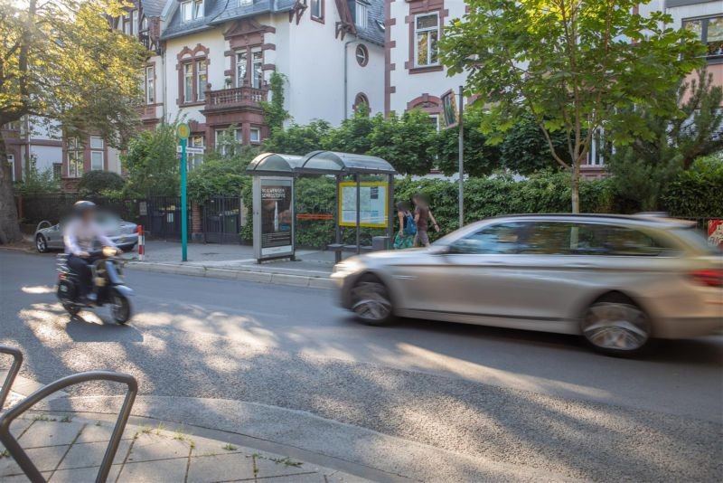 Holzhausenstr. 26/Lichtensteinstr. geg./außen