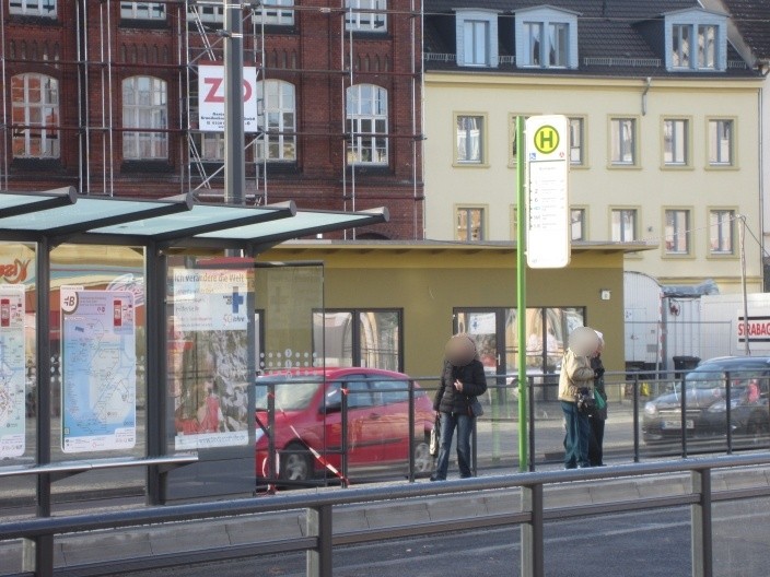 Nicolaiplatz vor Nr.22c, Sicht Str.WH 3