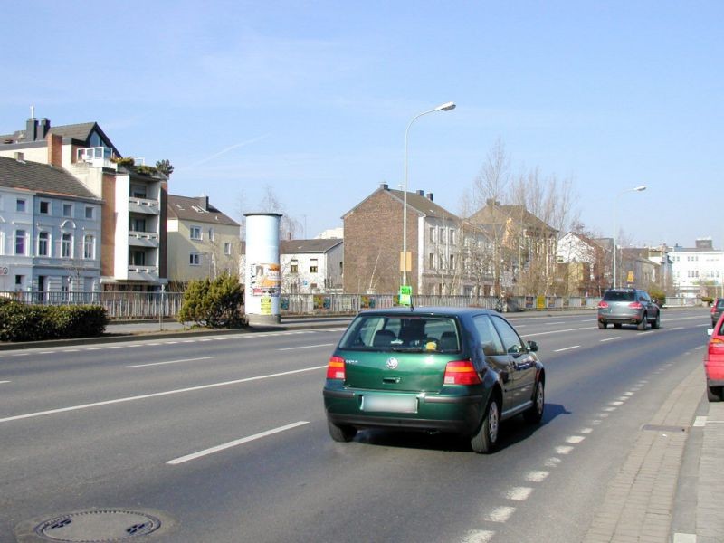 Indestr. geg. Rathaus