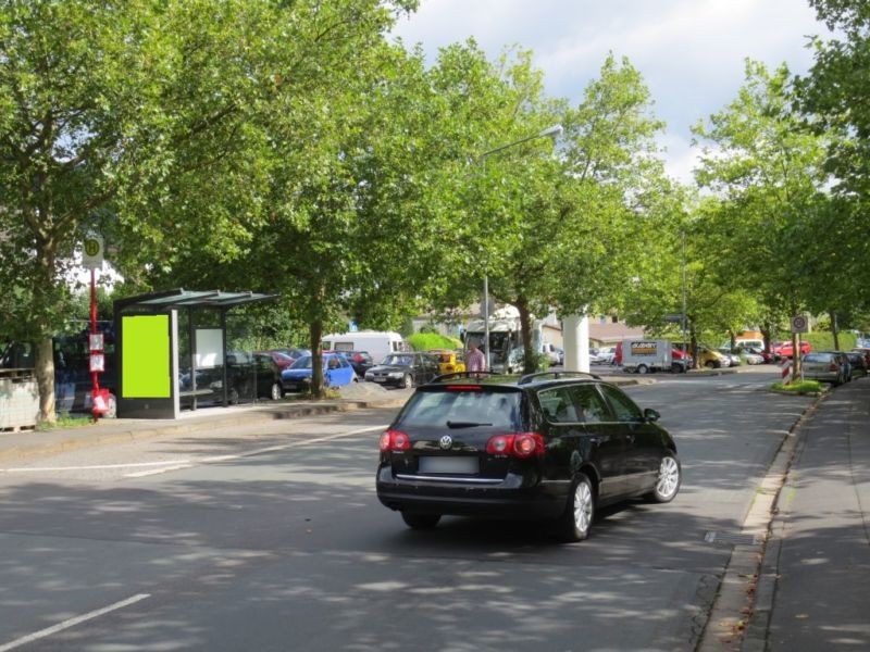 Leopold-Lucas-Str.  57/HST Bachweg/außen