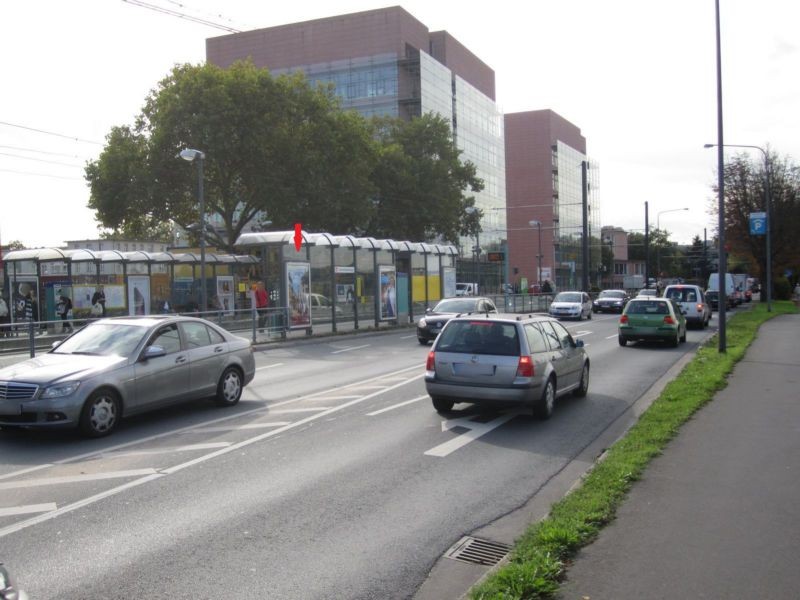 Theodor-Stern-Kai 7 geg./Uni-Klinik geg./außen li.