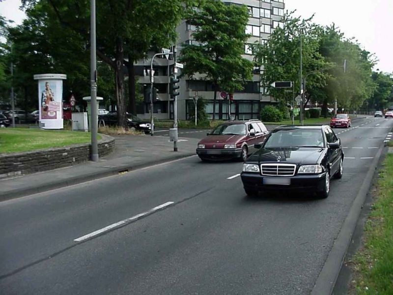 Wörthstr./Konrad-Adenauer-Ufer