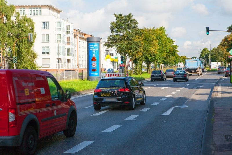 Clevischer Ring geg. 170/Von-Lohe-Str./Mittelinsel