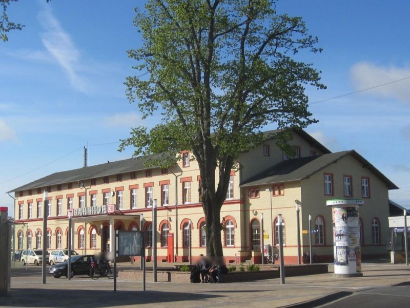 Bahnhofsvorplatz