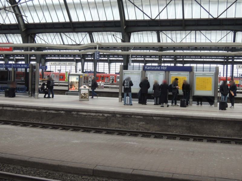 Hbf, Zw.-Bstg., Gleis 4, 2.Sto.