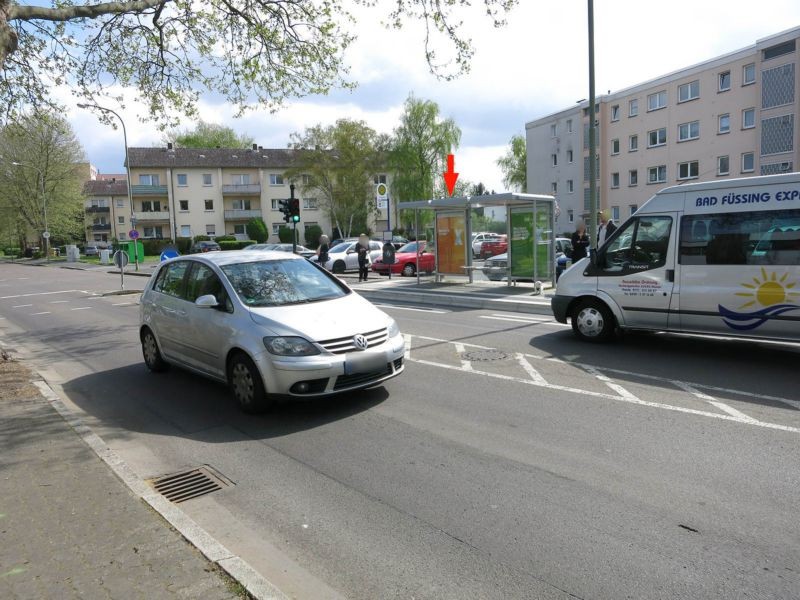 Karlsbader Str. 29/geg. K.-Schumacher-Platz/V li.