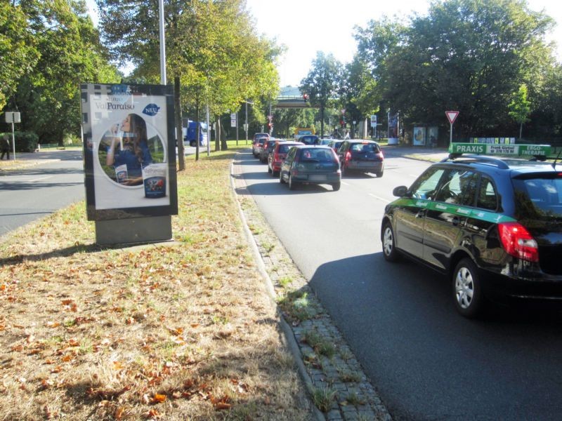 Osterfeuerberger Ring 65/Mittelstreifen RS