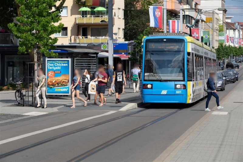 Friedrich-Ebert-Str.  64/aussen