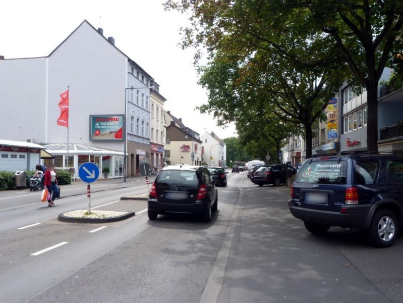 Berg.-Gladbacher-Str. 590 li. quer