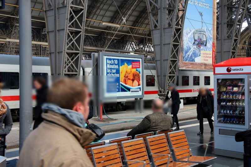 Hbf, Zw.-Bstg., Gl.  9, 4.Sto.(SY09)