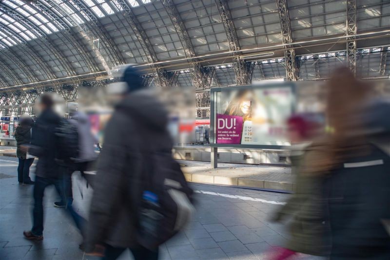 Hbf, Zw.-Bstg., Gl. 11, 1.Sto.(SY20)