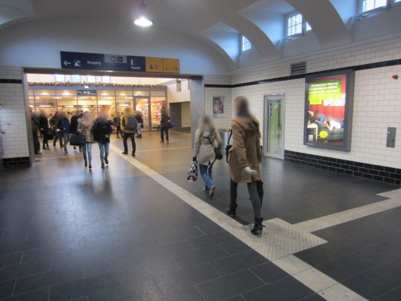 Hbf, Zugang Gleistunnel