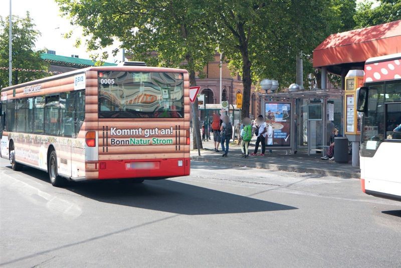 ZOB Am Hbf HST Flughafenbus li. innen