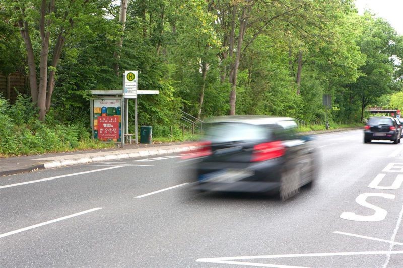 Auf dem Hügel HST Verweyenstr. sew. außen