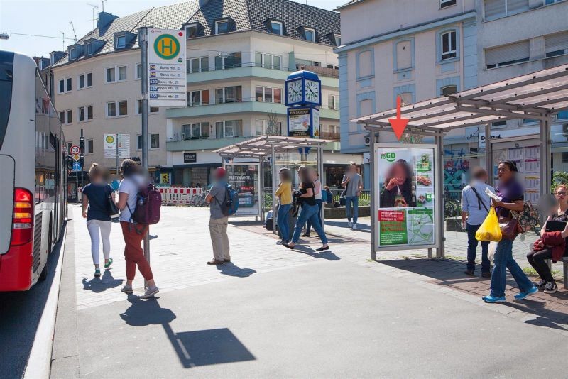 Bischofsplatz HST Am Markt sew.Halle 2 re. innen