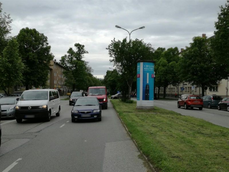 Aschheimer Str.   4/Mittelstreifen vor St. Pius