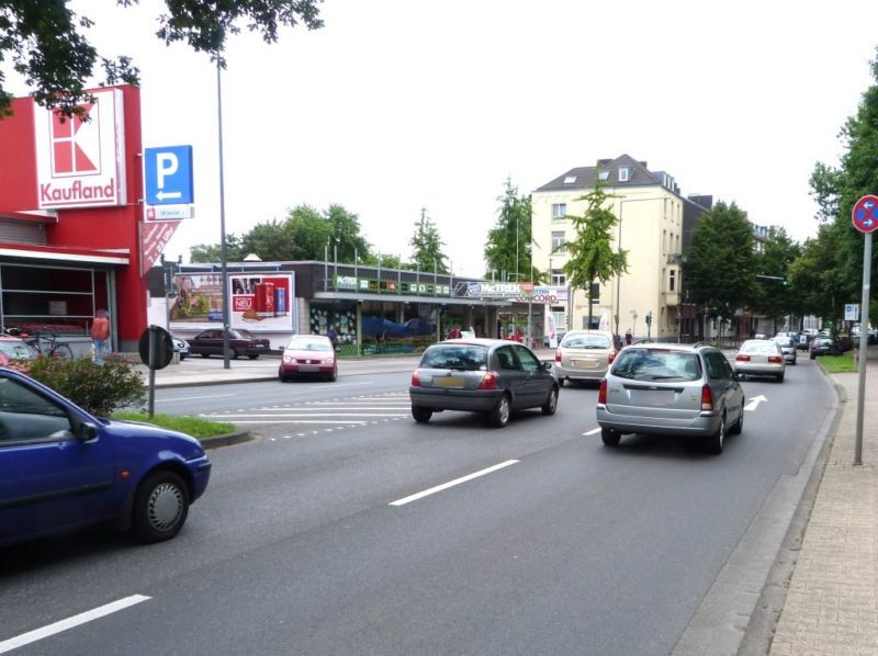 Vaalser Str. 236/Einf. Kaufland quer