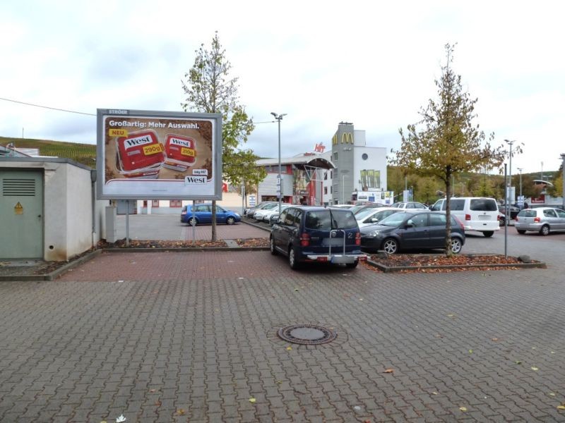 Wilhelmstr.  50 (HIT li.nb.Einf.quer)