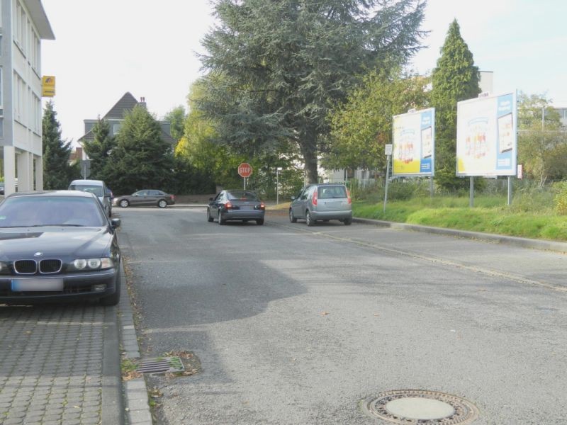 Zur alten Fabrik / Stauffenbergstr.  (EDEKA)