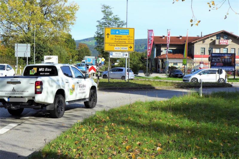 Salzstr.   1/Rewe Si. Reichenhaller Str. B20 re.