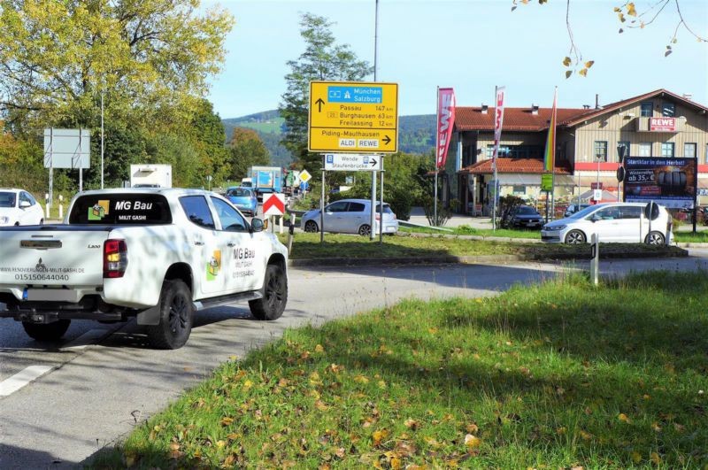 Salzstr.   1/Rewe Si. Reichenhaller Str. B20 re.