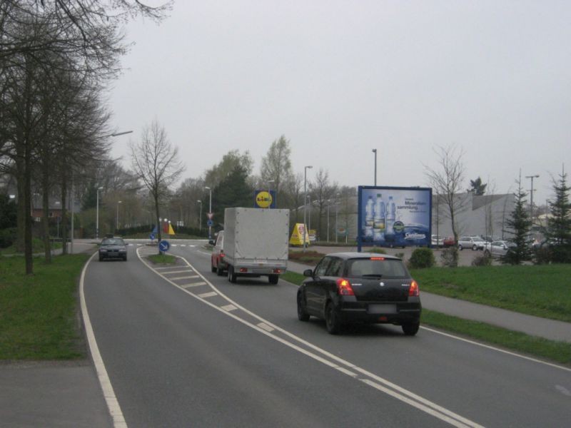 Berliner Ring 40 (Lidl quer re.Si.Brockhäger Str.)