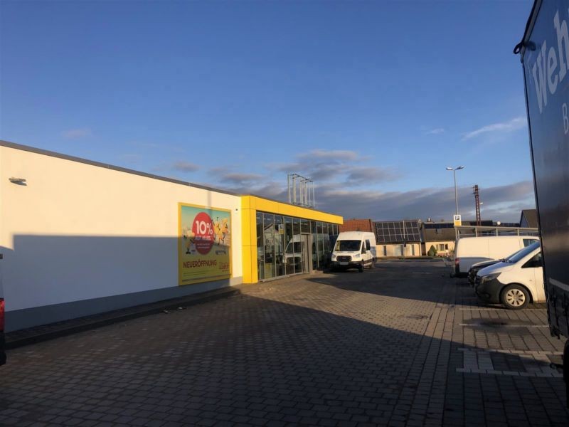 Staßfurter Str.  27a li. neb. Eing. Netto