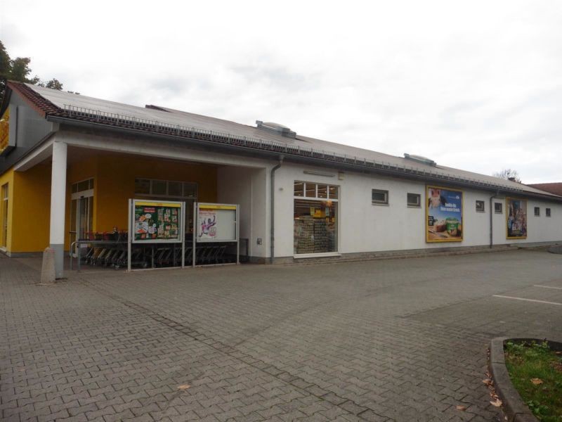 Staatsstr.  48-50/Netto Eing. re./Pos. 2