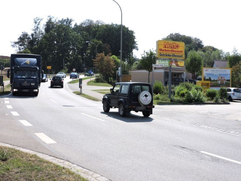 Maxhütter Str.  12 VS/Einf. Netto