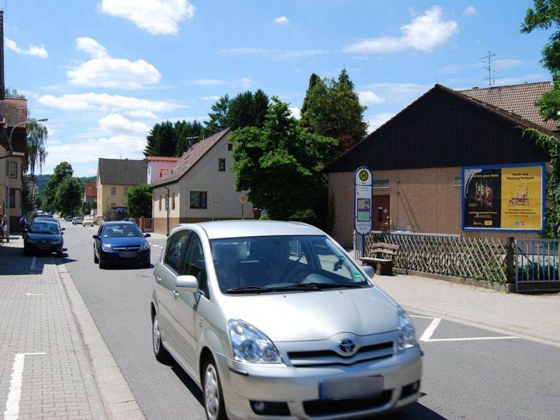 Darmstädter Str./Schloßstr.  18 quer bei HST