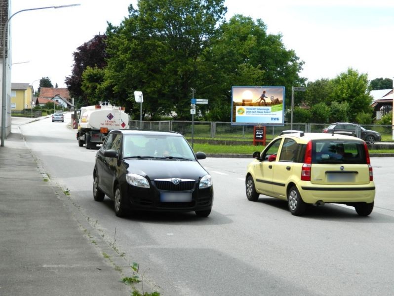 Haidenburger Str./Am Bahnhof   5