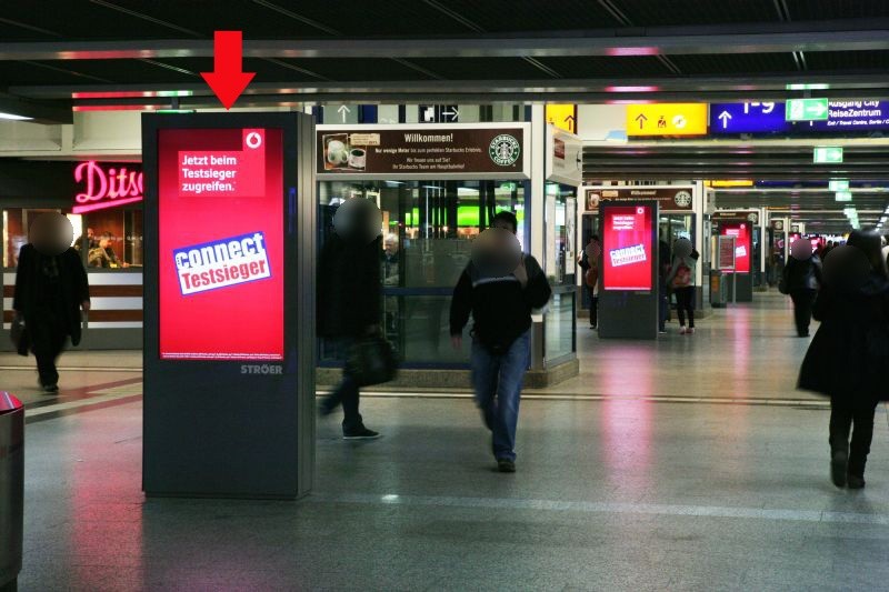 Hbf, Hauptpassage, vor Aufzug z. Gleis 1/2, 1