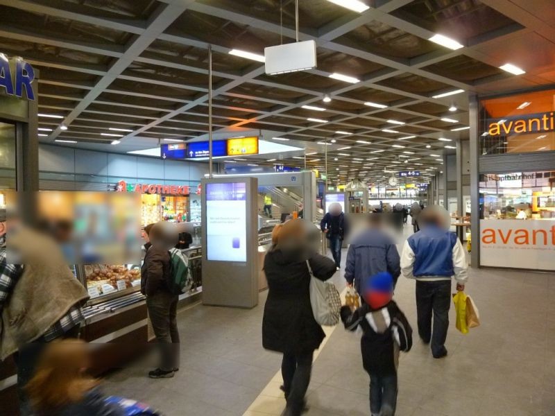 Hbf, EH, Geländer am Abgang zur U-Bahn, 1