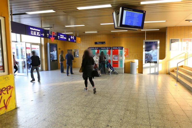 S-Bf West, EH, Brüstung geg. Aufg. Gleisen