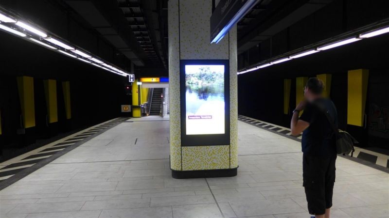 S-Bf Hauptwache, Bstg.Ende, Ri. Hbf, RS 2. Säule