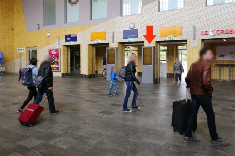 Hbf, Haupthalle, Ausgang rechts