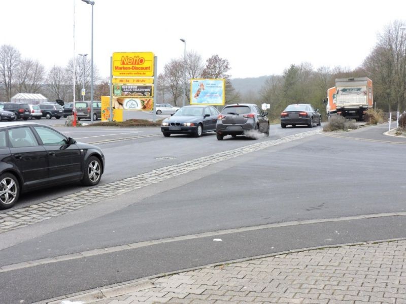 Hammelburger Str.  23 (Netto Si. Str. quer li.)